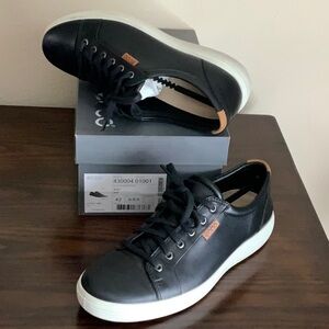 SOLD-Ecco Soft 7 Men’s Black Sneakers Size 42, 8-8.5; Runs large, will fit 9-9.5